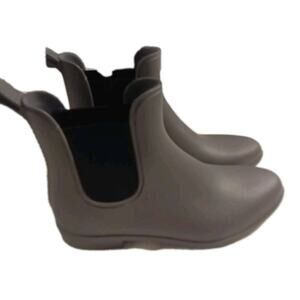 Capelli New York Rain Boots Women's 11 Slip On Gray Chelsea Boots